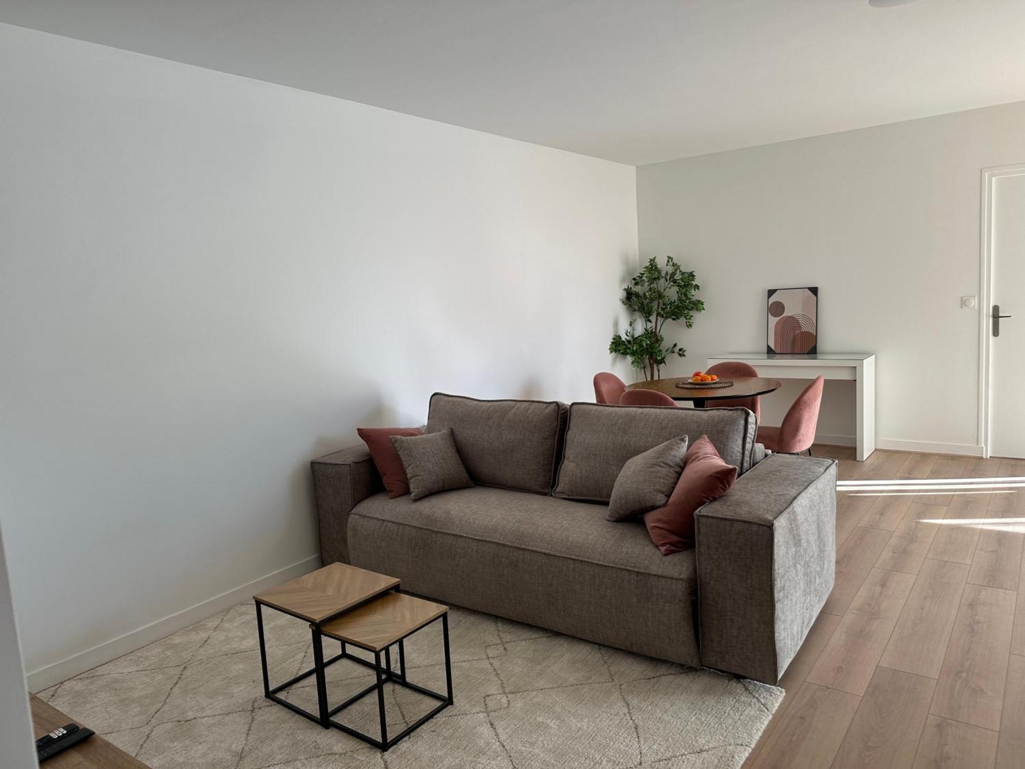Appartement Proche Paris-Aeroport Cdg-Gare-Disney Villiers-le-Bel Buitenkant foto