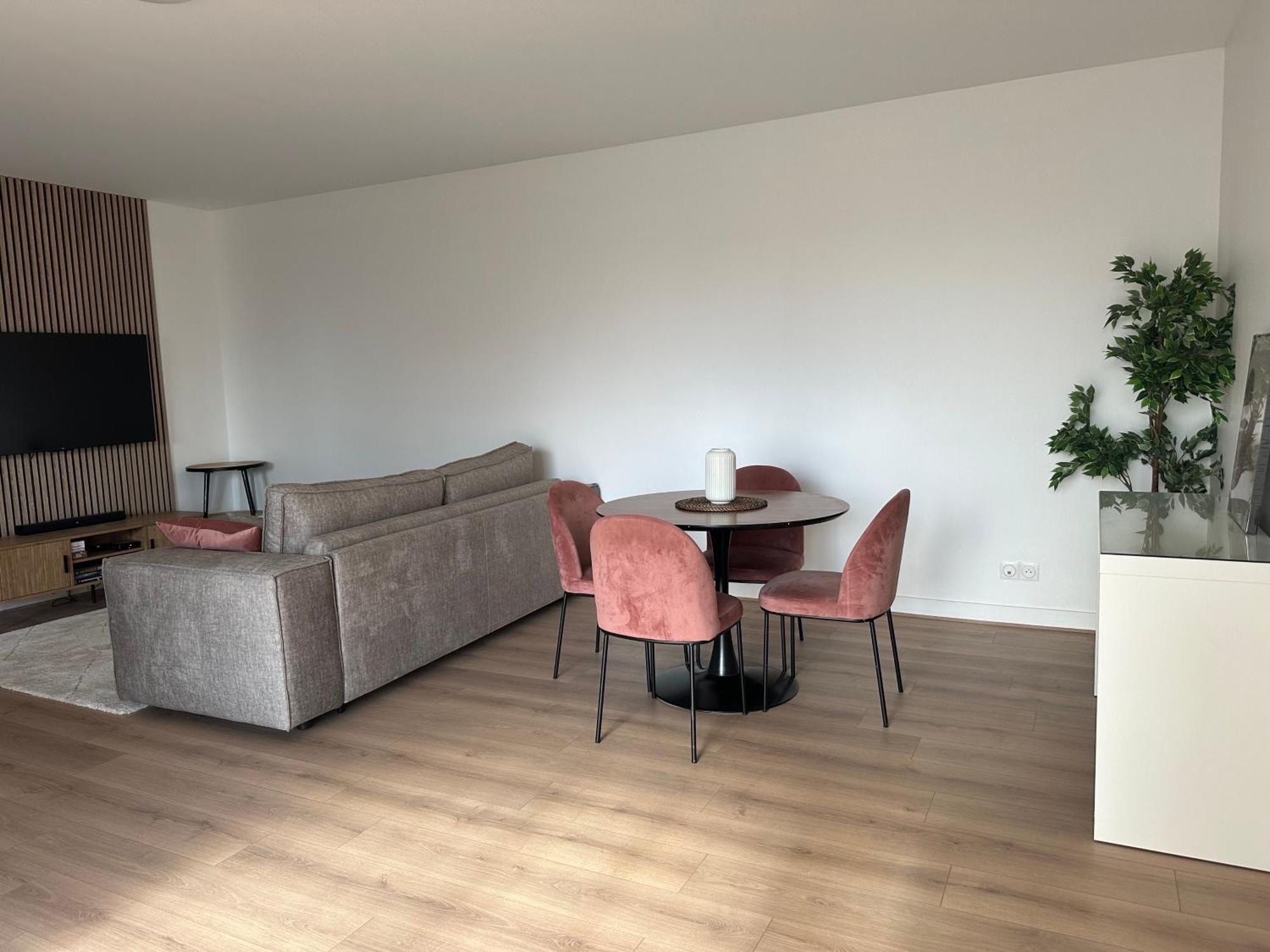 Appartement Proche Paris-Aeroport Cdg-Gare-Disney Villiers-le-Bel Buitenkant foto